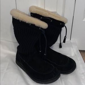 UGG women’s Sherpa boot in black